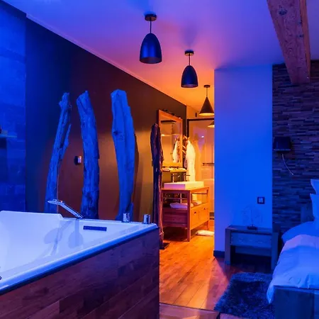 Les Suites Sainte Claire Annecy Exterior photo