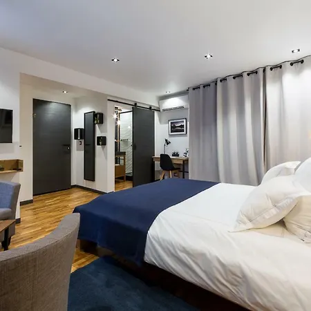 Les Suites Sainte Claire Annecy Exterior photo