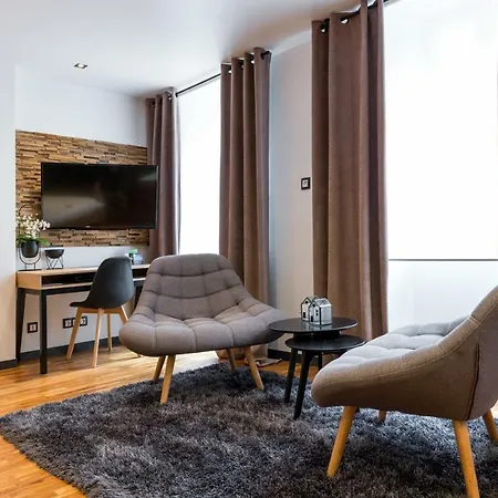 Les Suites Sainte Claire Annecy Exterior photo
